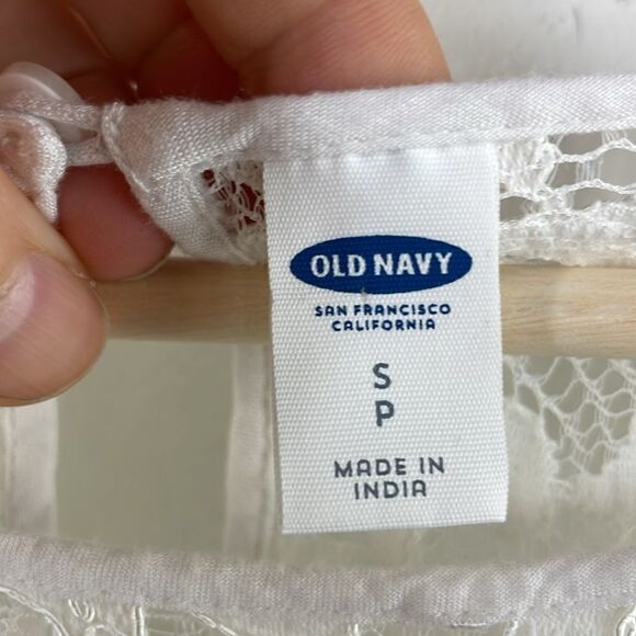 Old Navy Relaxed Lace-Trim Blouse size Small White - Picture 9 of 11